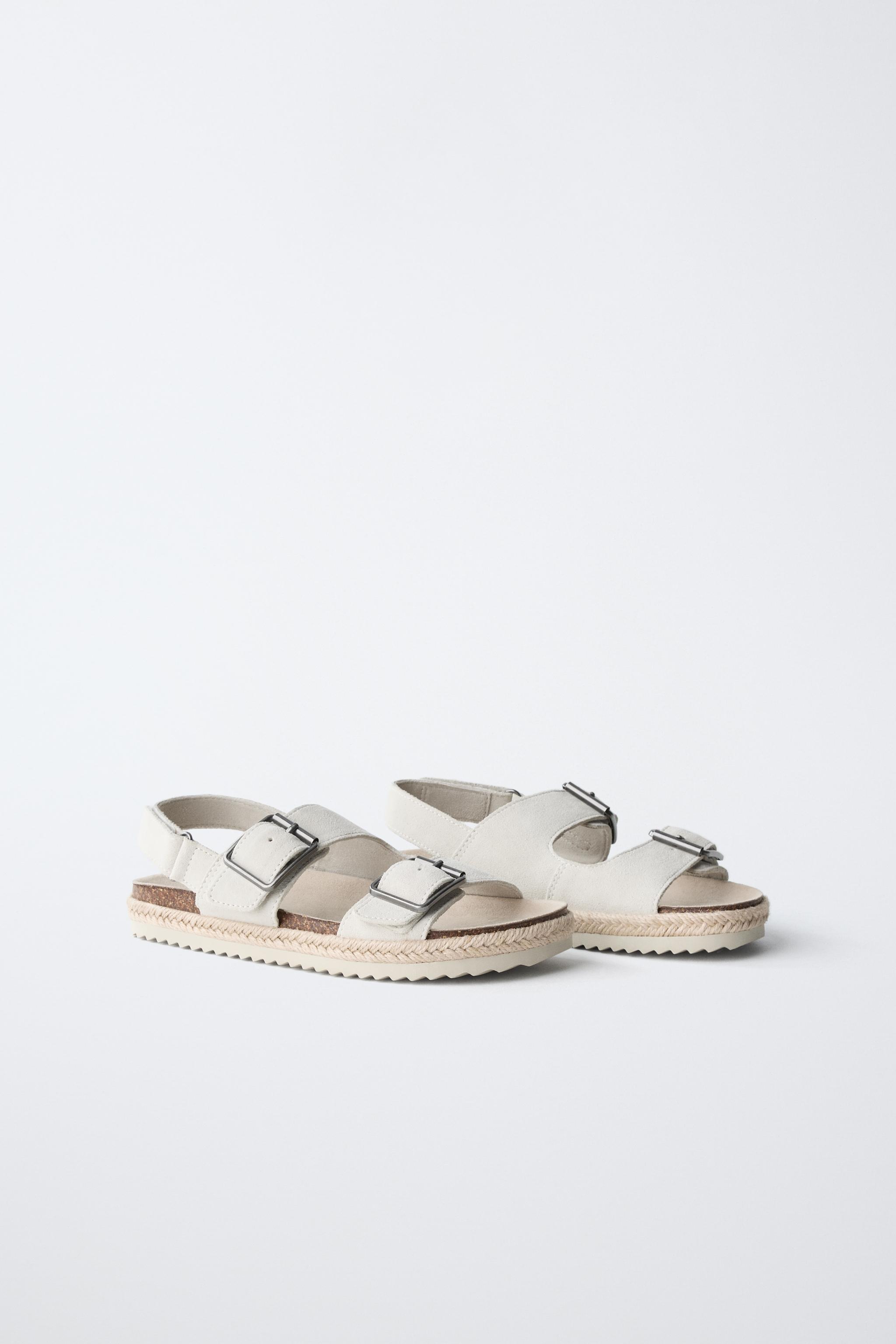 LEATHER BUCKLE SANDALS